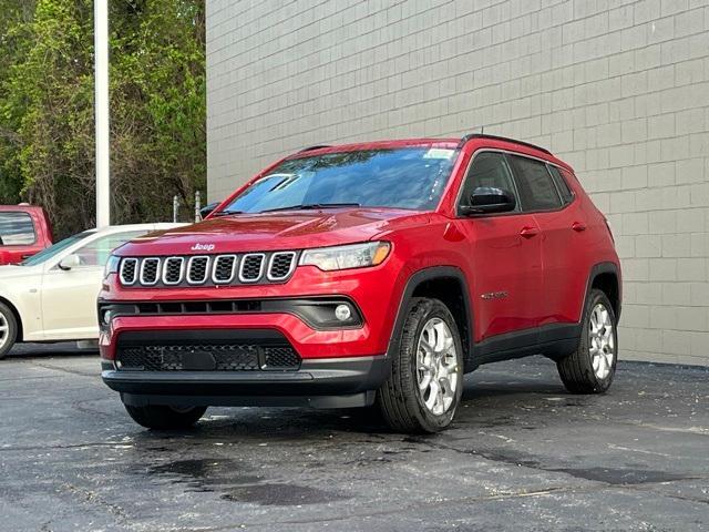 new 2024 Jeep Compass car, priced at $33,366