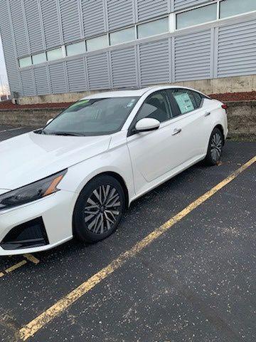 used 2023 Nissan Altima car, priced at $23,491