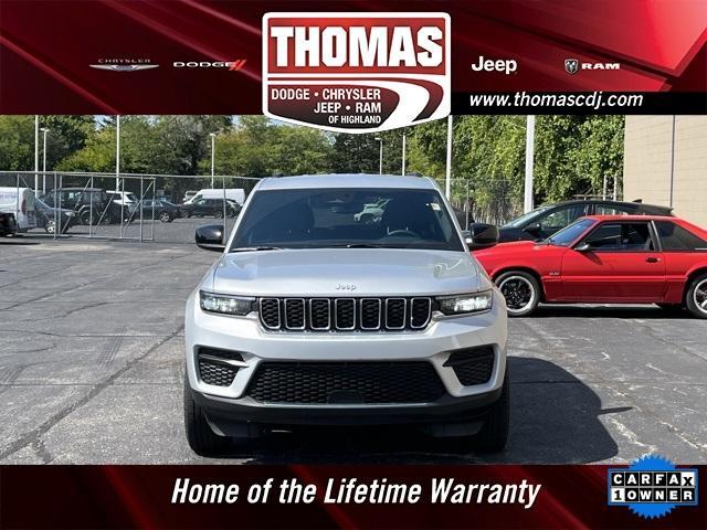 used 2024 Jeep Grand Cherokee car, priced at $27,630