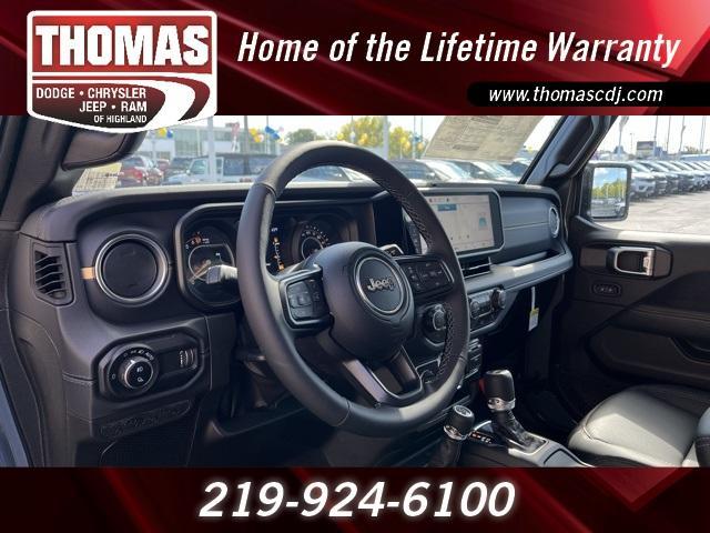 new 2025 Jeep Gladiator car, priced at $43,201