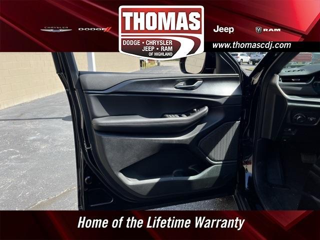 new 2025 Jeep Grand Cherokee car, priced at $44,505