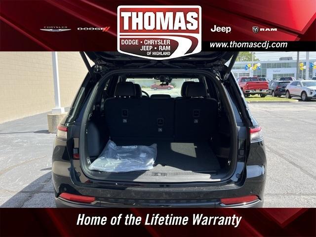 new 2025 Jeep Grand Cherokee car, priced at $44,505