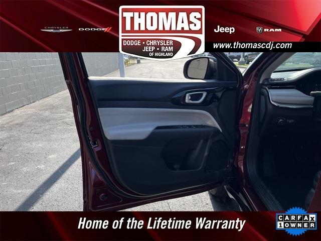 used 2022 Jeep Compass car, priced at $22,196
