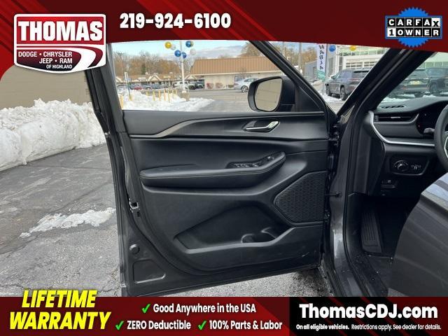 used 2024 Jeep Grand Cherokee car, priced at $28,439