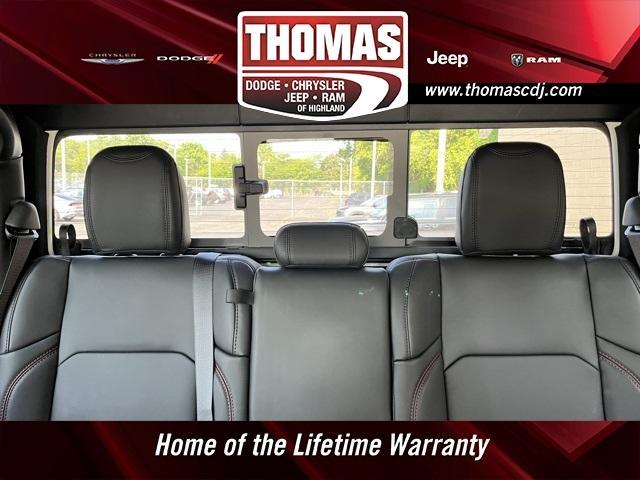 new 2025 Jeep Gladiator car, priced at $58,812