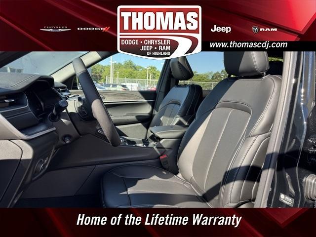 new 2025 Jeep Grand Cherokee car, priced at $46,480