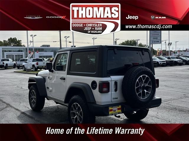 new 2025 Jeep Wrangler car, priced at $40,038