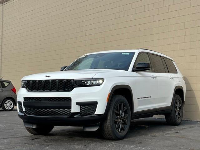 new 2025 Jeep Grand Cherokee L car, priced at $43,251