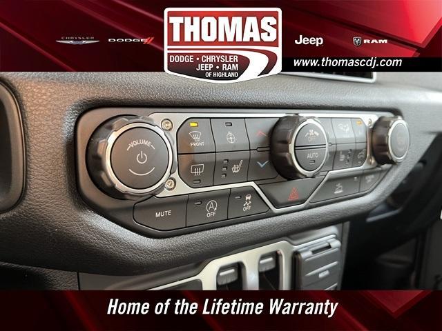 new 2025 Jeep Wrangler car, priced at $47,966