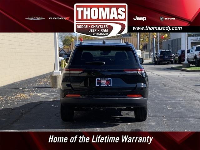 new 2024 Jeep Grand Cherokee car, priced at $44,198