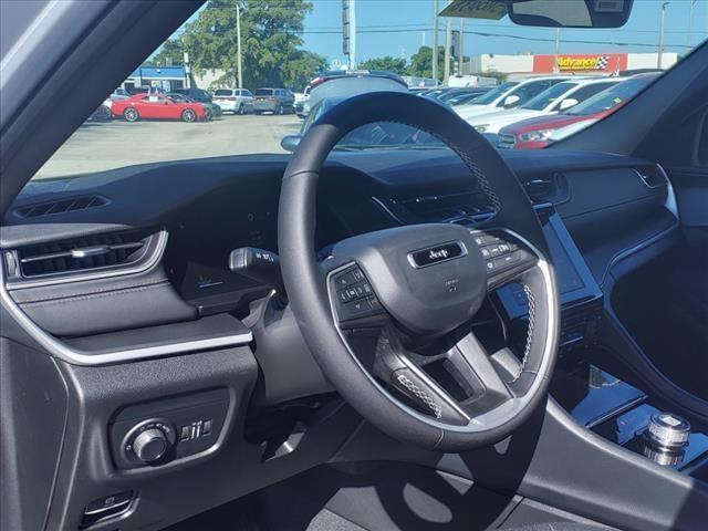 new 2025 Jeep Grand Cherokee car, priced at $42,965