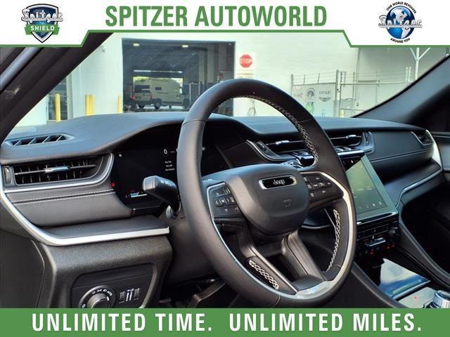 new 2025 Jeep Grand Cherokee car, priced at $32,825