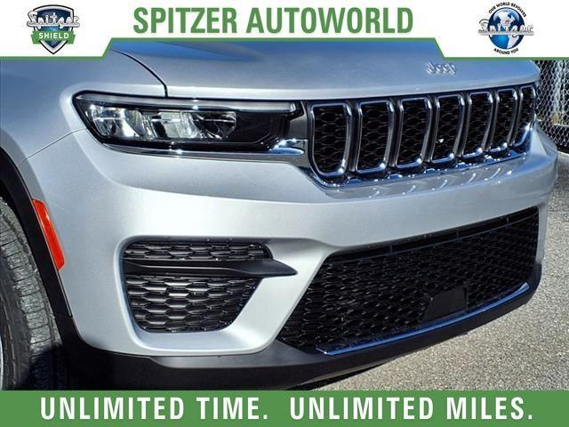 new 2025 Jeep Grand Cherokee car, priced at $32,825