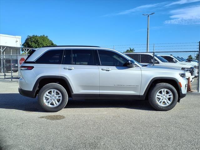 new 2025 Jeep Grand Cherokee car, priced at $44,215