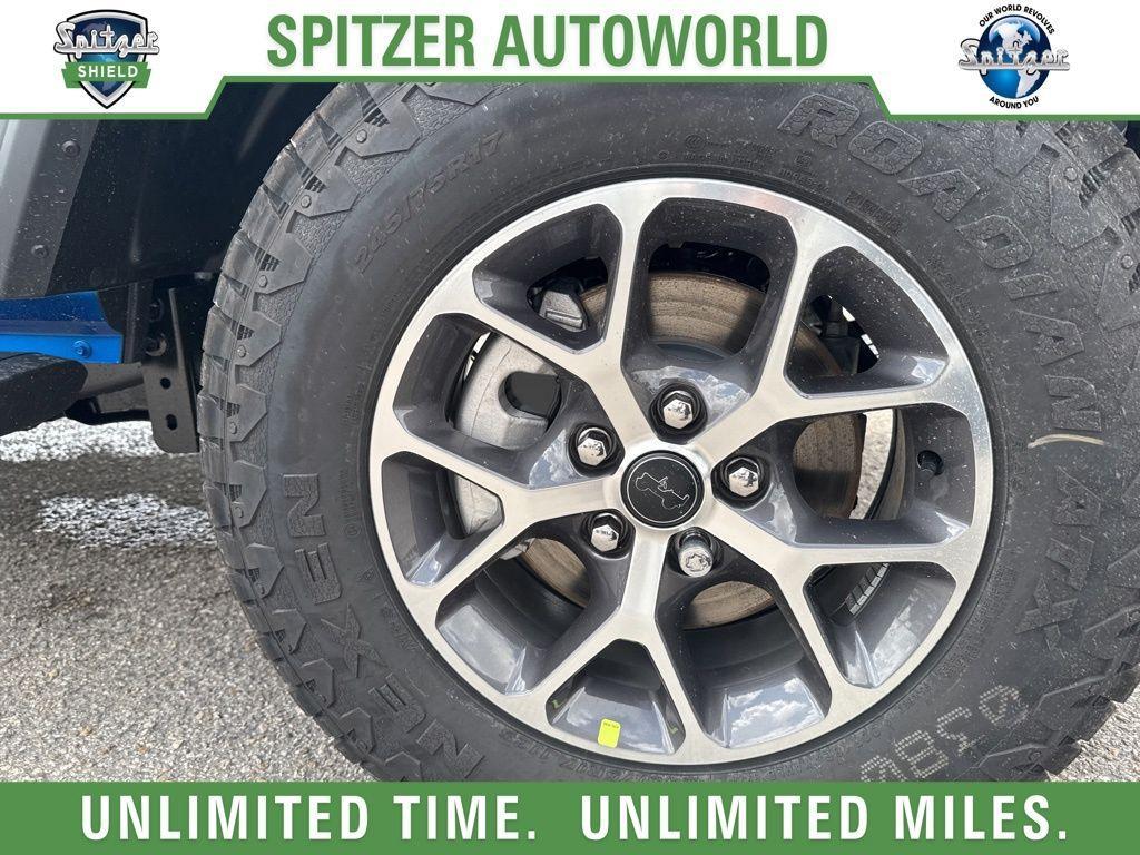 new 2025 Jeep Wrangler car, priced at $47,375