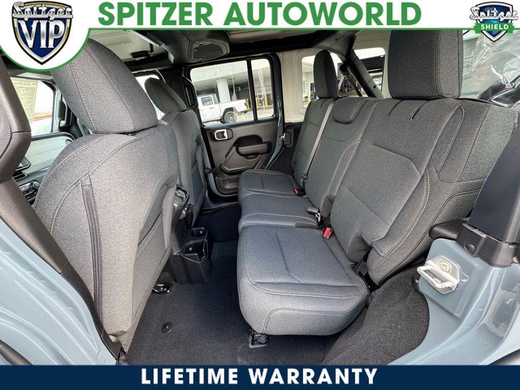 new 2025 Jeep Wrangler car, priced at $43,579