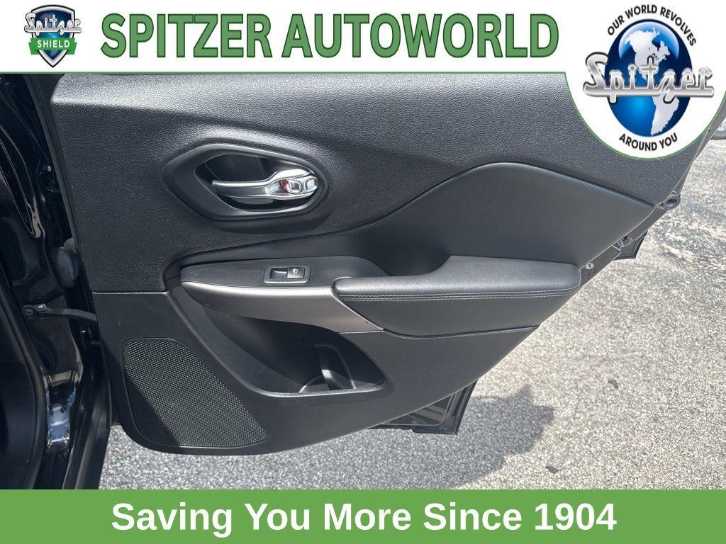 used 2021 Jeep Cherokee car, priced at $19,991