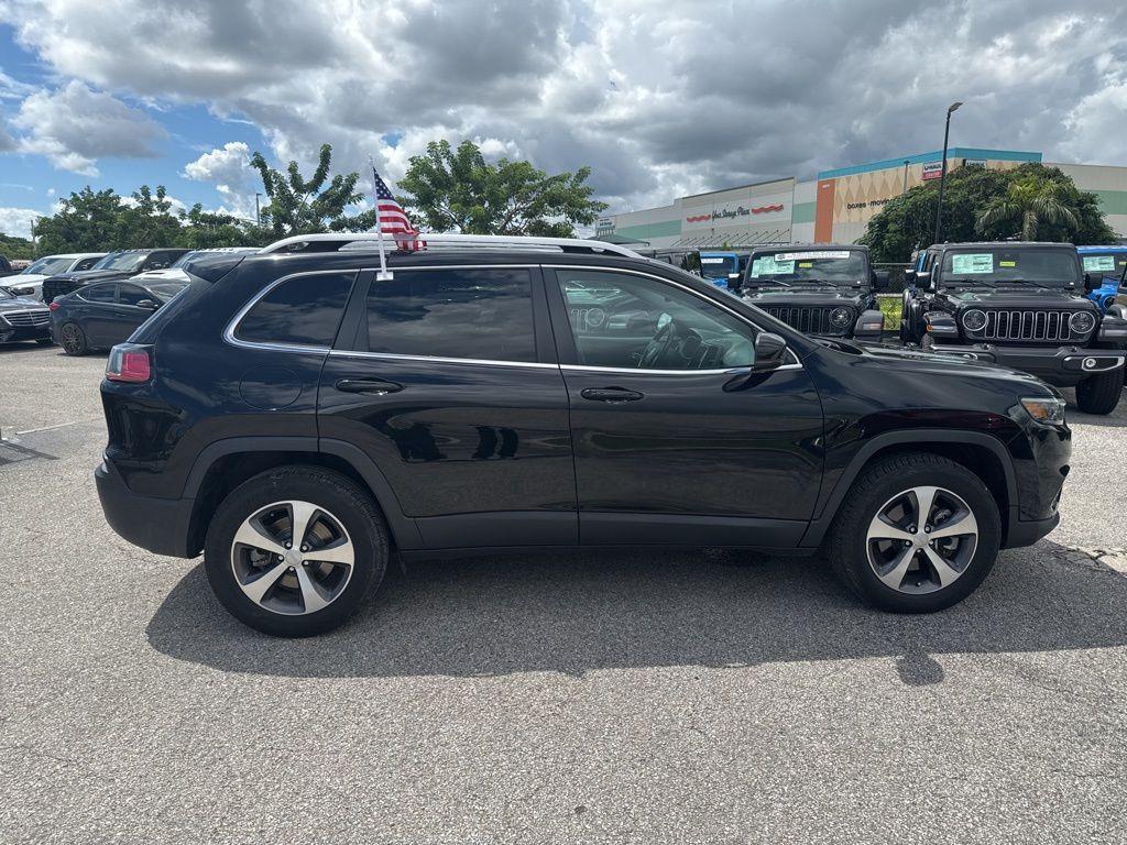 used 2021 Jeep Cherokee car, priced at $19,991