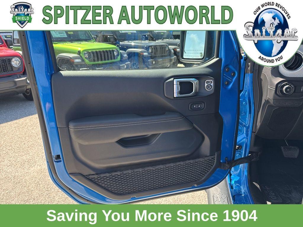 new 2025 Jeep Wrangler car, priced at $58,479