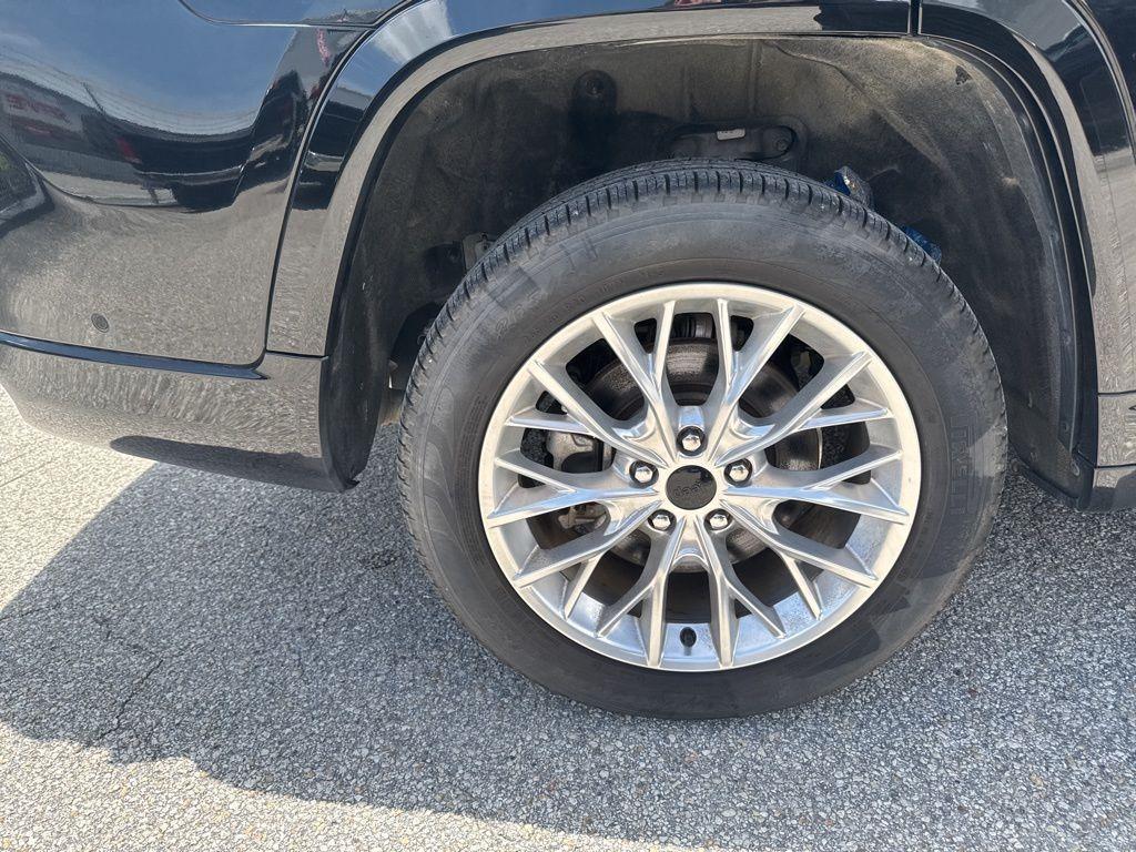 used 2021 Jeep Grand Cherokee L car, priced at $32,896