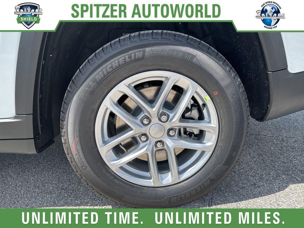 new 2025 Jeep Grand Cherokee L car, priced at $36,995