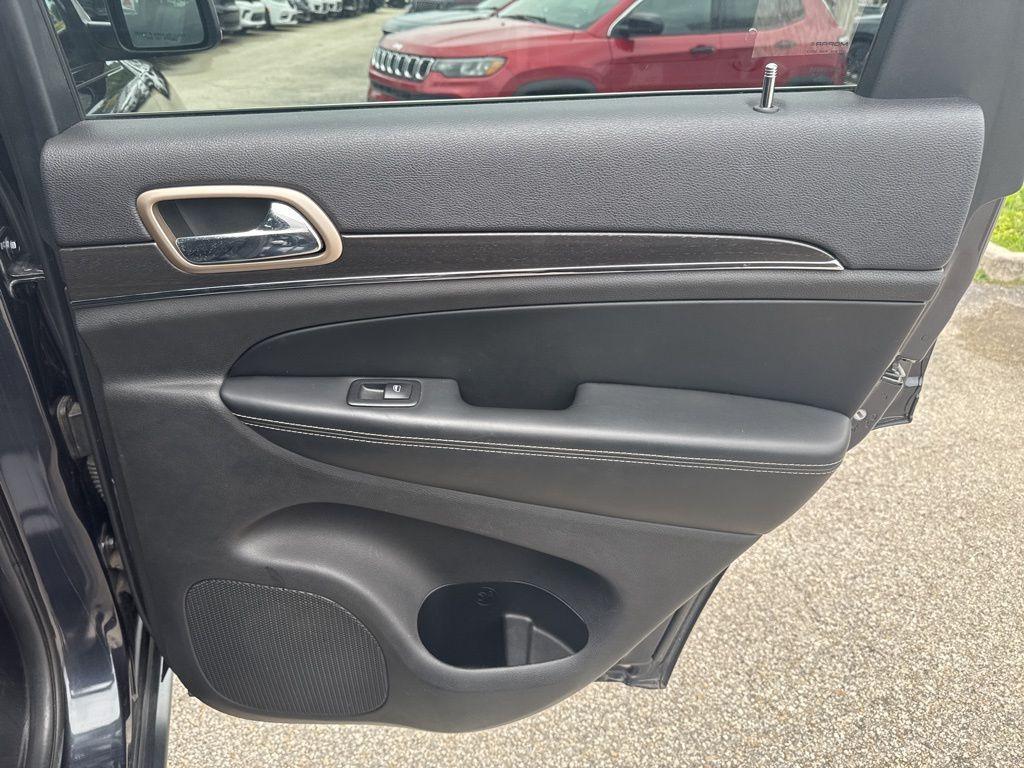 used 2016 Jeep Grand Cherokee car, priced at $10,991