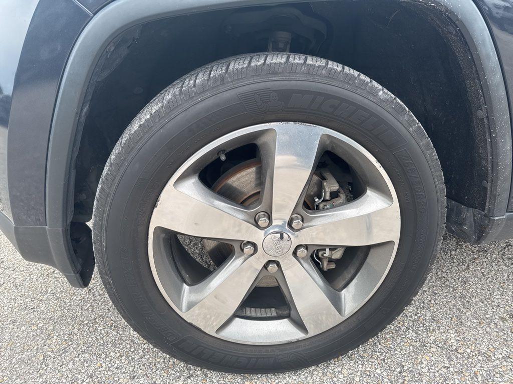used 2016 Jeep Grand Cherokee car, priced at $10,991