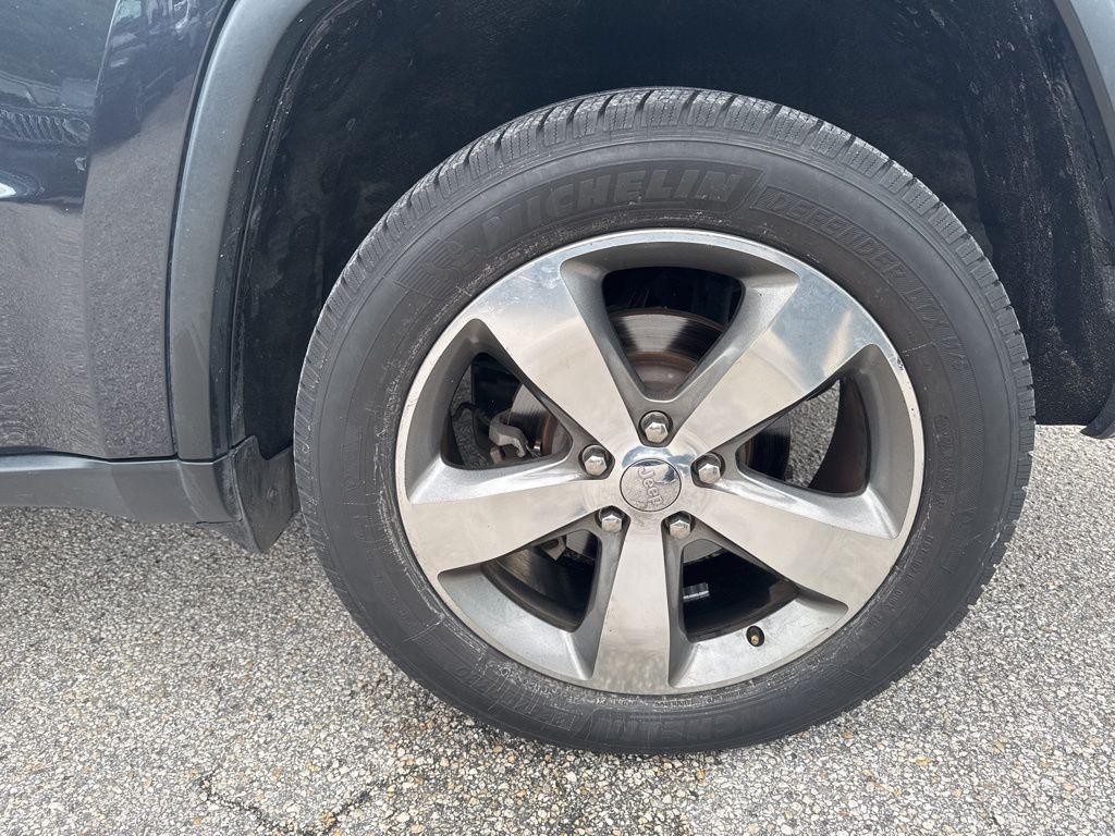 used 2016 Jeep Grand Cherokee car, priced at $10,991