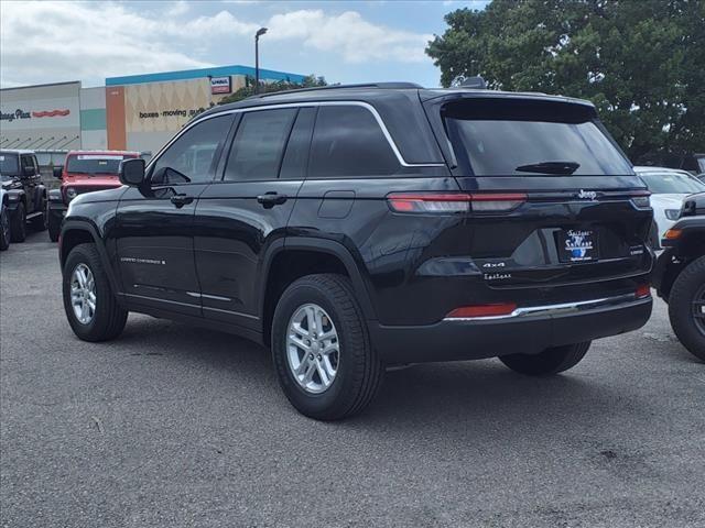 new 2025 Jeep Grand Cherokee car, priced at $44,215