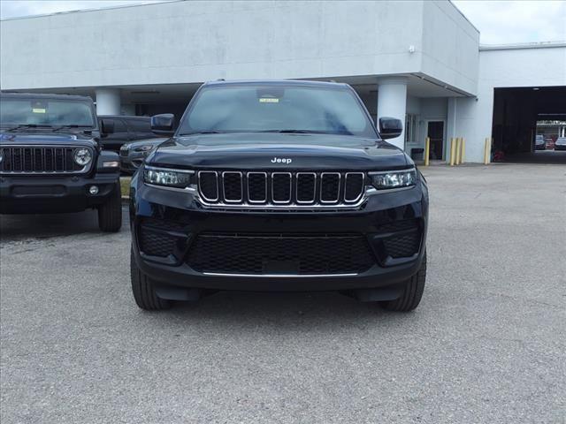 new 2025 Jeep Grand Cherokee car, priced at $44,215