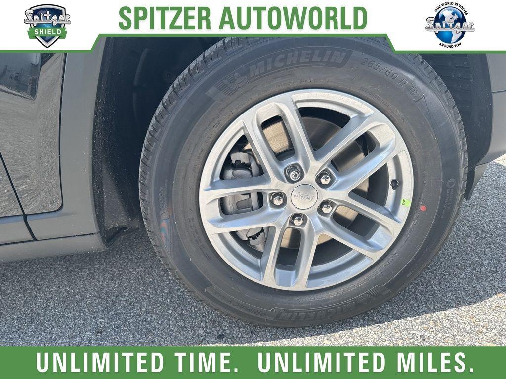 new 2025 Jeep Grand Cherokee L car, priced at $36,995