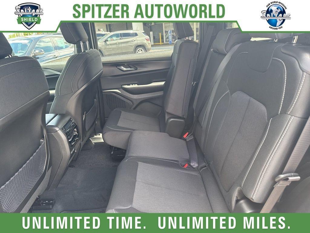 new 2025 Jeep Grand Cherokee L car, priced at $36,995