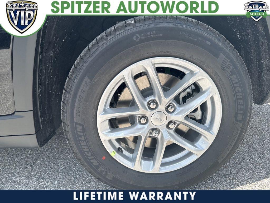 new 2025 Jeep Grand Cherokee L car, priced at $35,995