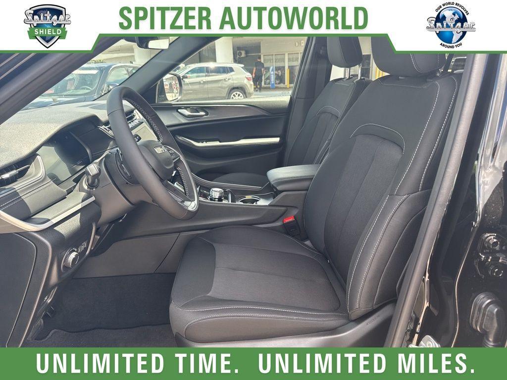 new 2025 Jeep Grand Cherokee L car, priced at $36,995