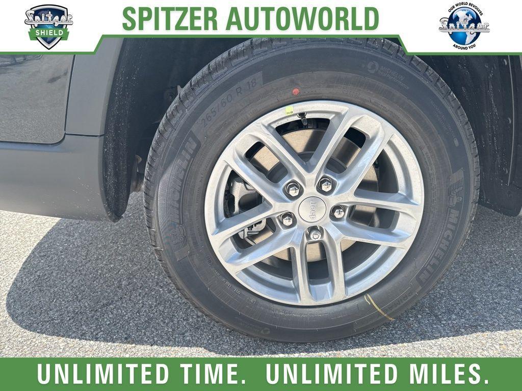 new 2025 Jeep Grand Cherokee L car, priced at $36,995