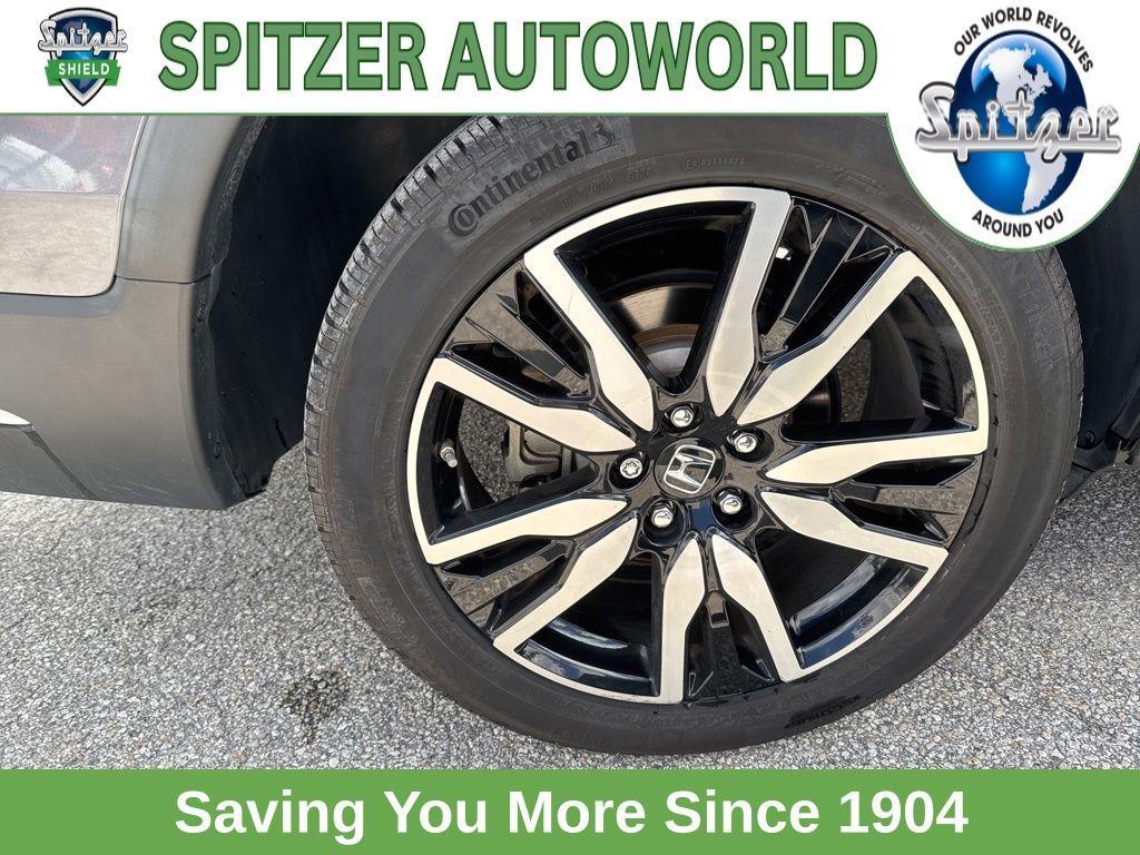 used 2021 Honda Pilot car, priced at $29,379