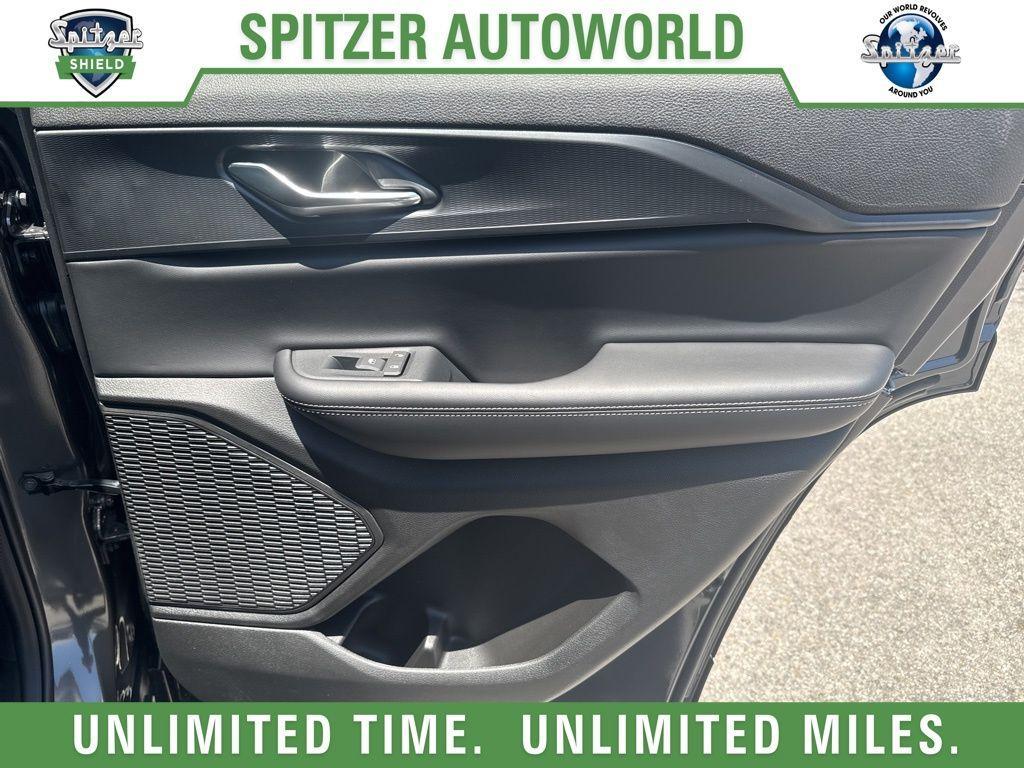 new 2025 Jeep Grand Cherokee car, priced at $36,729