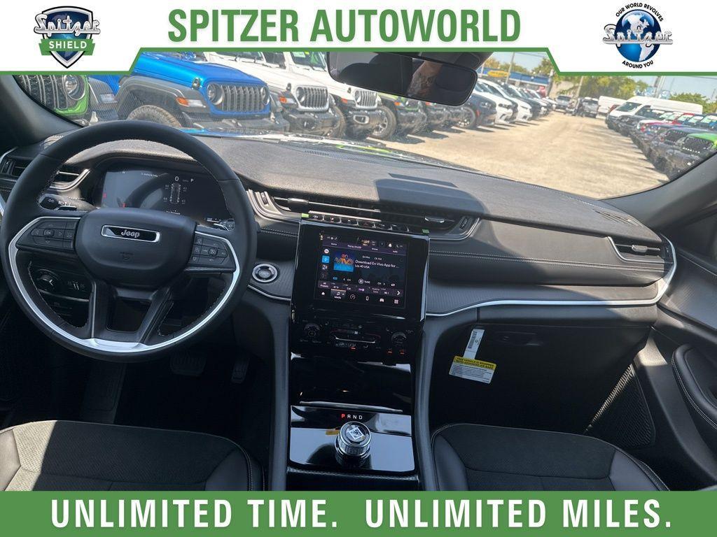 new 2025 Jeep Grand Cherokee car, priced at $36,729