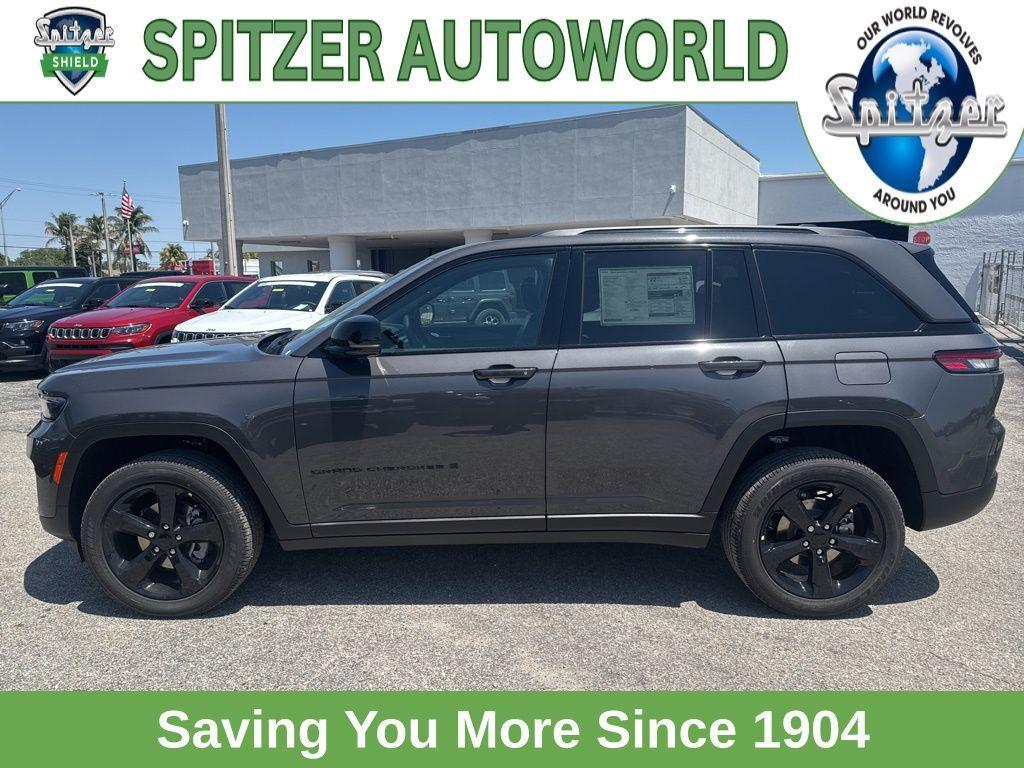 new 2025 Jeep Grand Cherokee car, priced at $37,129