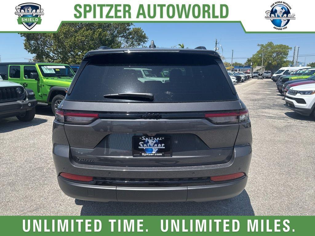 new 2025 Jeep Grand Cherokee car, priced at $36,729
