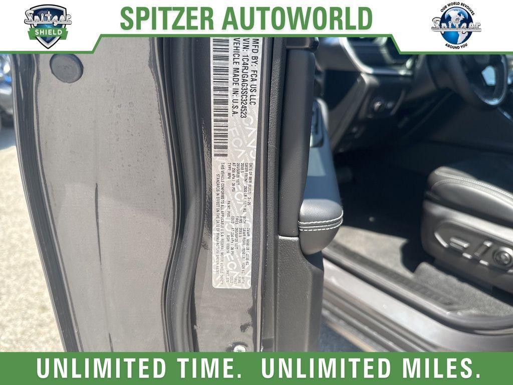 new 2025 Jeep Grand Cherokee car, priced at $36,729