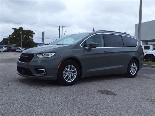 used 2022 Chrysler Pacifica car, priced at $20,795