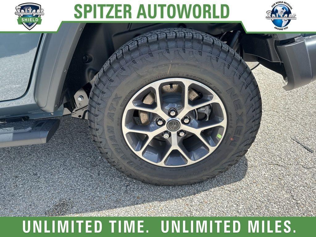 new 2025 Jeep Wrangler car, priced at $51,249
