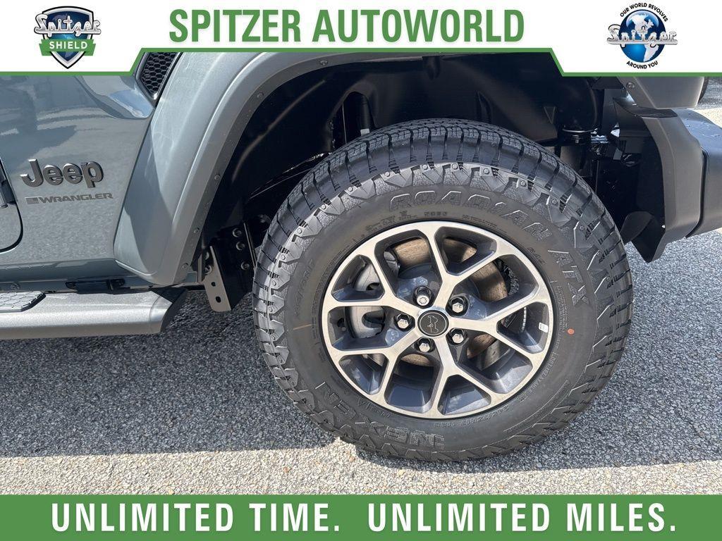 new 2025 Jeep Wrangler car, priced at $51,249