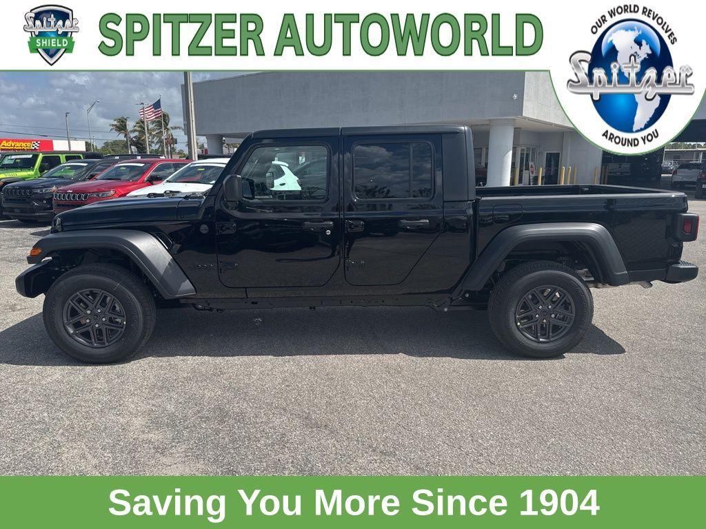 new 2025 Jeep Gladiator car, priced at $45,885