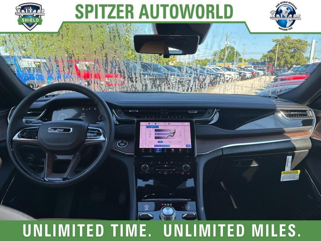 new 2025 Jeep Grand Cherokee L car, priced at $66,395