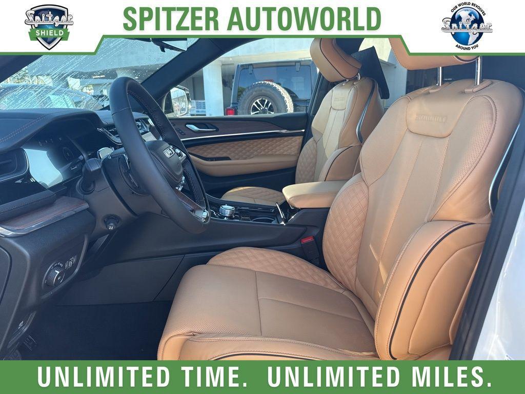 new 2025 Jeep Grand Cherokee L car, priced at $66,395