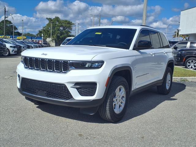 new 2025 Jeep Grand Cherokee car, priced at $43,620