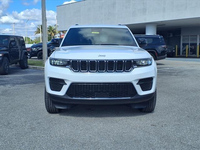 new 2025 Jeep Grand Cherokee car, priced at $43,620