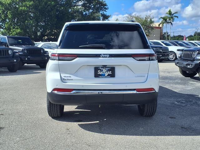 new 2025 Jeep Grand Cherokee car, priced at $43,620